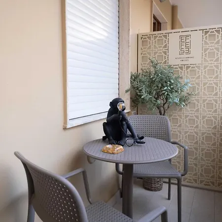 Guest house F53 Kevin's Charming 2*